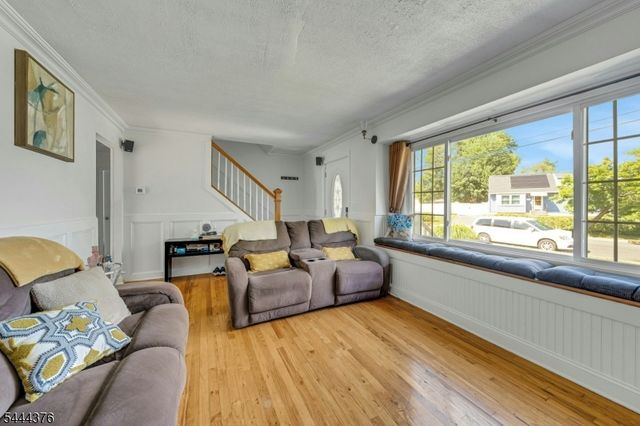 812 Sterling St, Plainfield City, NJ 07062