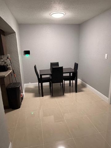 1558 NW 5th Avenue, Pompano Beach, FL 33060
