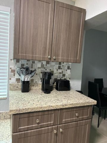 1558 NW 5th Avenue, Pompano Beach, FL 33060