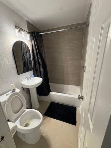 1558 NW 5th Avenue, Pompano Beach, FL 33060