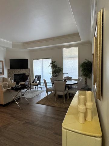 3388 Sage Road 101, Houston, TX 77056