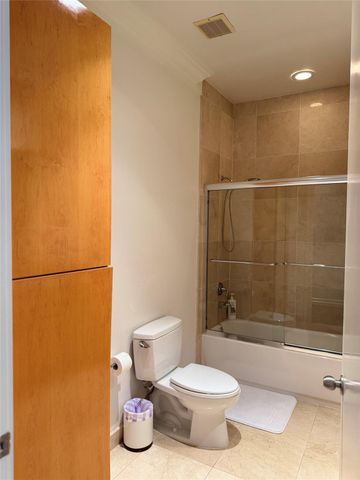 3388 Sage Road 101, Houston, TX 77056