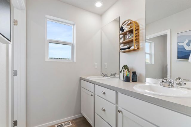 2673 N Broadwing Ln, Liberty Lake, WA 99019