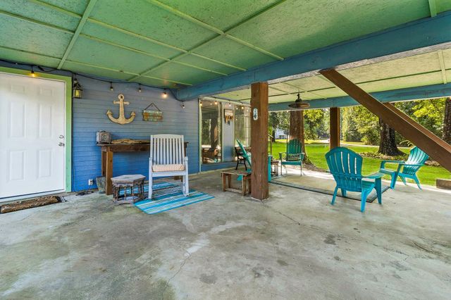 20 Oak Tree Drive, Point Blank, TX 77364