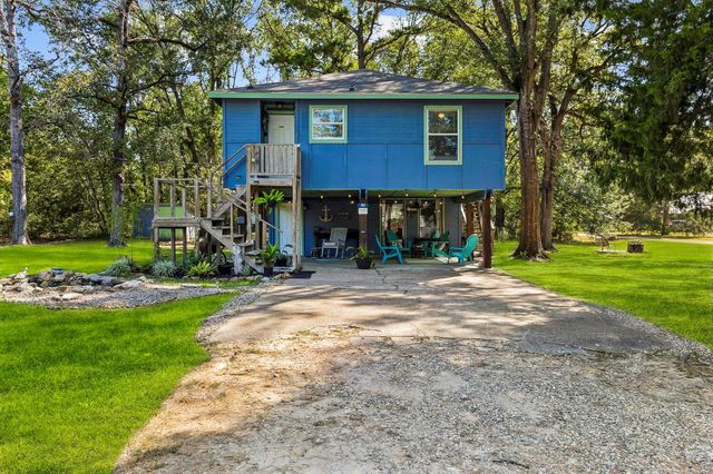 20 Oak Tree Drive, Point Blank, TX 77364