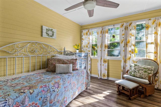 20 Oak Tree Drive, Point Blank, TX 77364