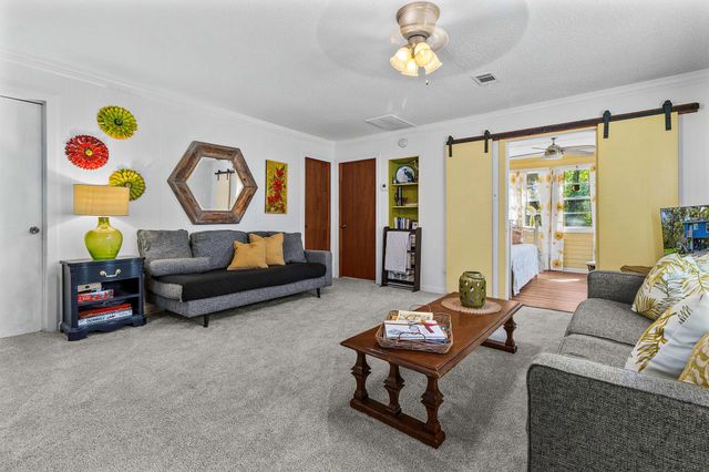 20 Oak Tree Drive, Point Blank, TX 77364