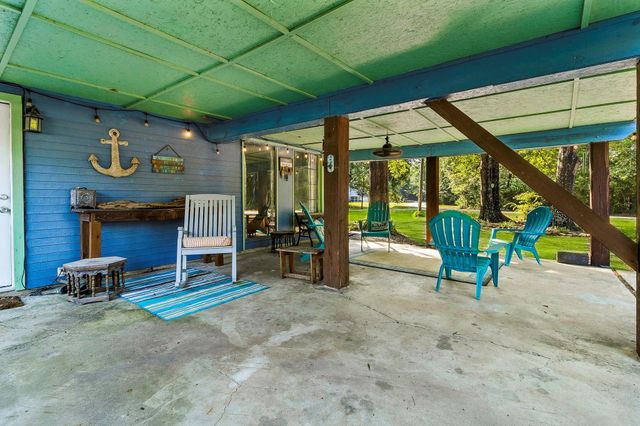 20 Oak Tree Drive, Point Blank, TX 77364