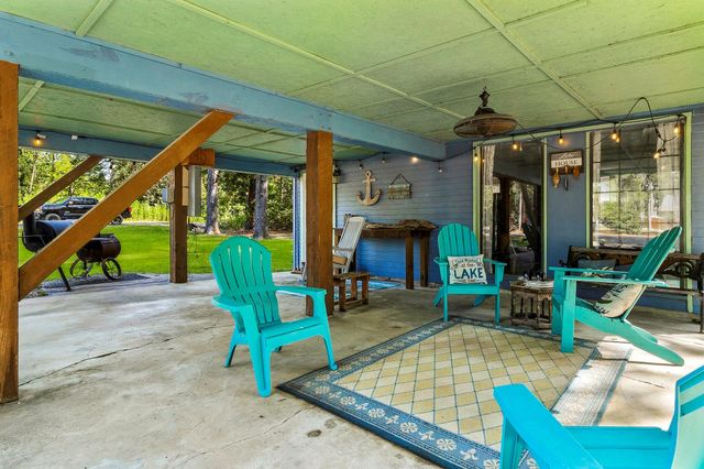 20 Oak Tree Drive, Point Blank, TX 77364