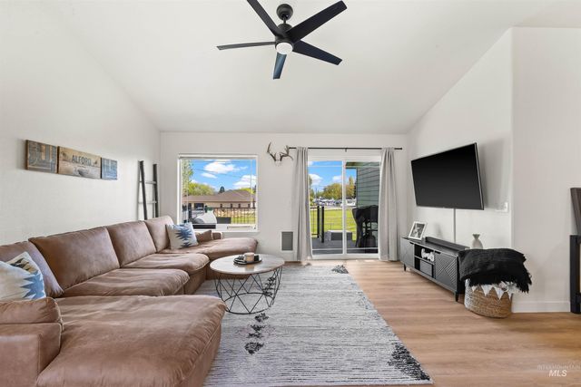 3437 14th Street C, Lewiston, ID 83501
