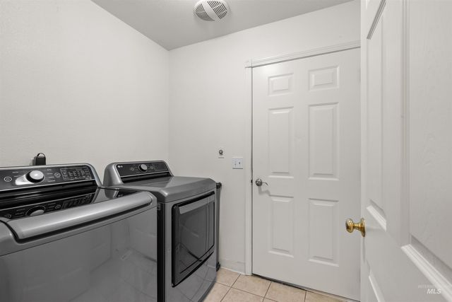 3437 14th Street C, Lewiston, ID 83501
