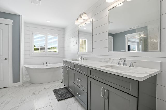 8605 Manor House Drive, St. John, IN 46373