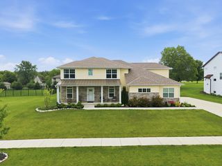 8605 Manor House Drive, St. John, IN 46373