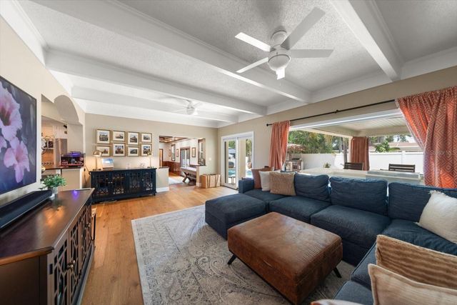 3005 SUNSET DRIVE, Belleair Bluffs, FL 33770