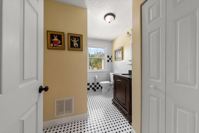 3005 SUNSET DRIVE, Belleair Bluffs, FL 33770