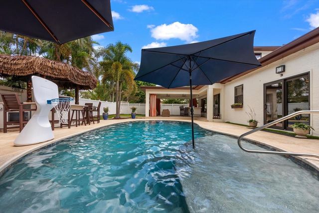 3005 SUNSET DRIVE, Belleair Bluffs, FL 33770