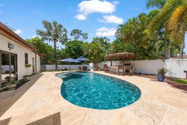 3005 SUNSET DRIVE, Belleair Bluffs, FL 33770