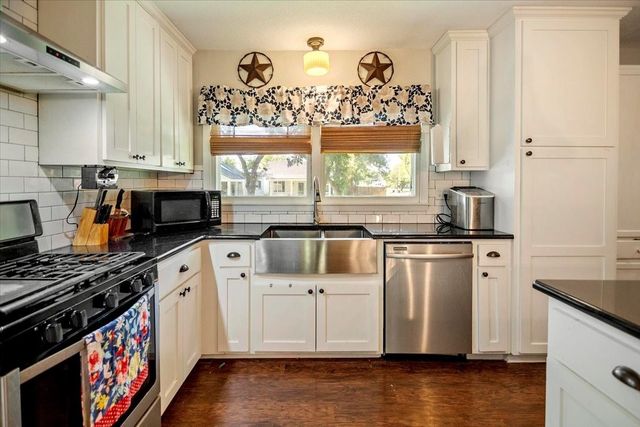 604 W 15th Street, Brady, TX 76825