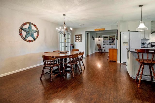 604 W 15th Street, Brady, TX 76825