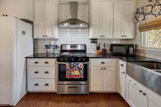 604 W 15th Street, Brady, TX 76825