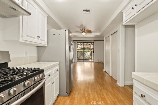 33 Northwoods Lane, La Crescenta, CA 91214