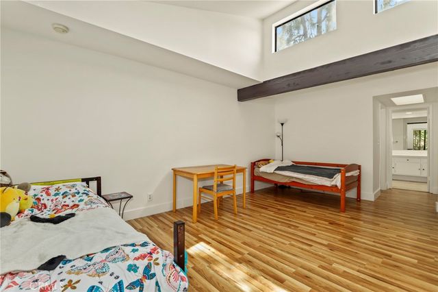 33 Northwoods Lane, La Crescenta, CA 91214