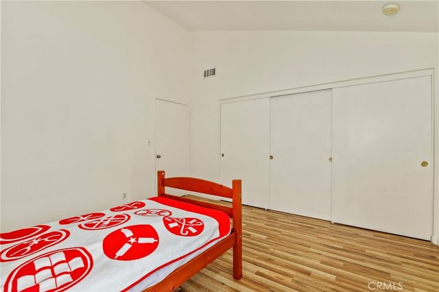 33 Northwoods Lane, La Crescenta, CA 91214