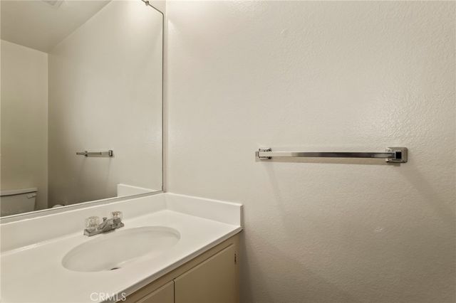 33 Northwoods Lane, La Crescenta, CA 91214