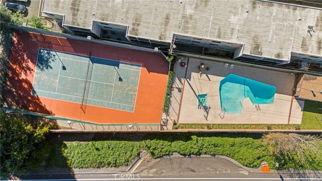 33 Northwoods Lane, La Crescenta, CA 91214