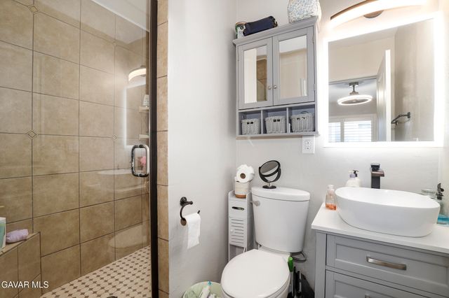 38841 Foxholm Drive, Palmdale, CA 93551