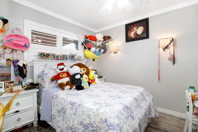 38841 Foxholm Drive, Palmdale, CA 93551