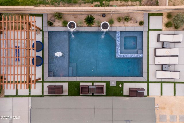 38841 Foxholm Drive, Palmdale, CA 93551