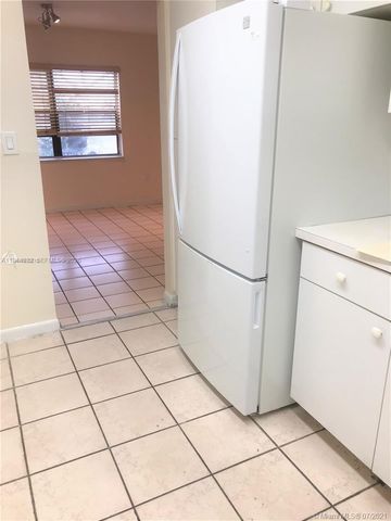 1325 W 68th St 221, Hialeah, FL 33014