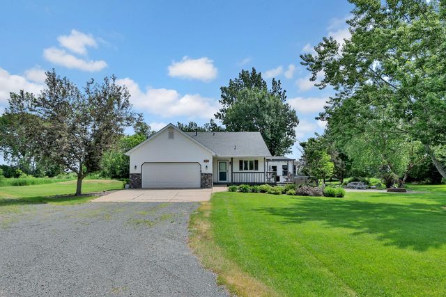 32951 Park Trail, Center City, MN 55012