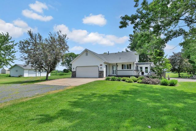 32951 Park Trail, Center City, MN 55012