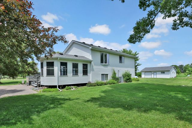 32951 Park Trail, Center City, MN 55012