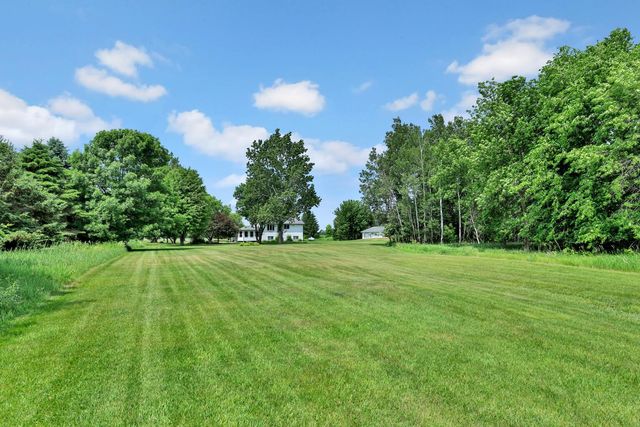 32951 Park Trail, Center City, MN 55012