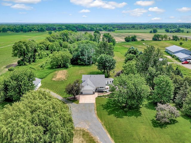 32951 Park Trail, Center City, MN 55012