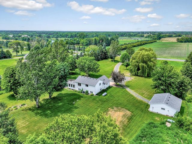 32951 Park Trail, Center City, MN 55012