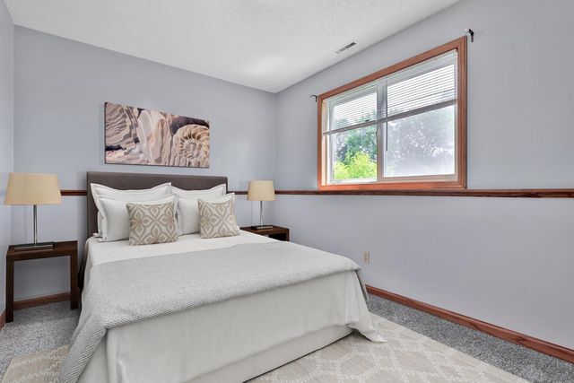32951 Park Trail, Center City, MN 55012