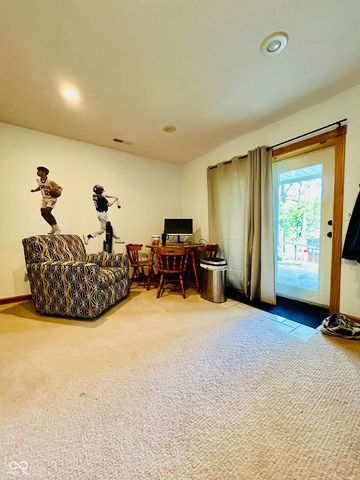 293 Lincoln Hills, Coatesville, IN 46121