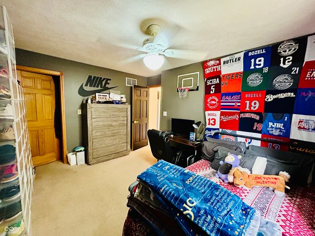293 Lincoln Hills, Coatesville, IN 46121