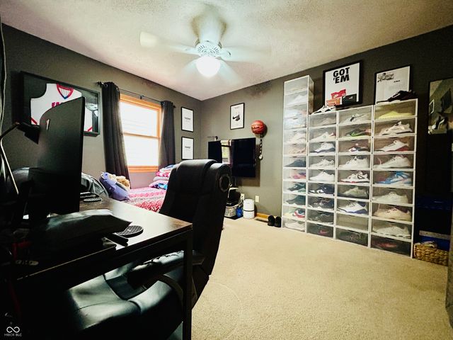 293 Lincoln Hills, Coatesville, IN 46121