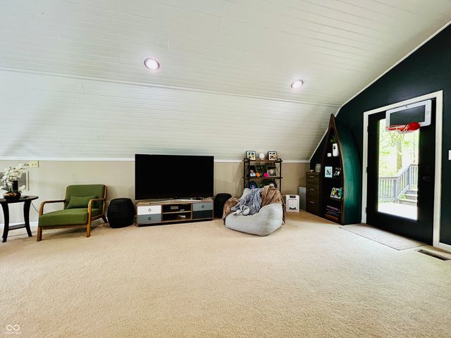 293 Lincoln Hills, Coatesville, IN 46121