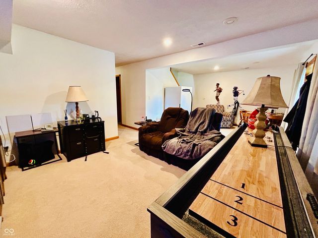 293 Lincoln Hills, Coatesville, IN 46121