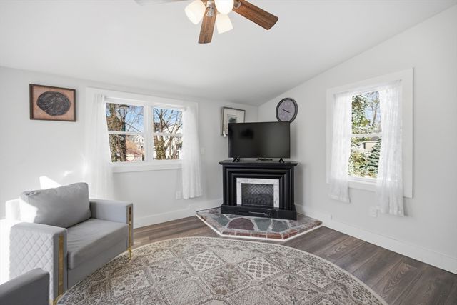 70 Wyman St, Lynn, MA 01905