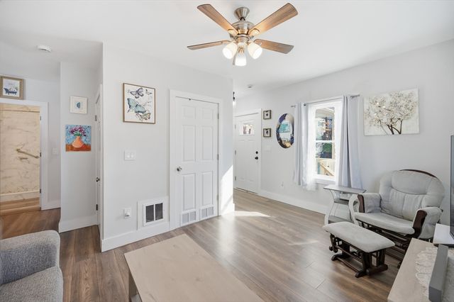 70 Wyman St, Lynn, MA 01905