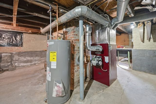 70 Wyman St, Lynn, MA 01905