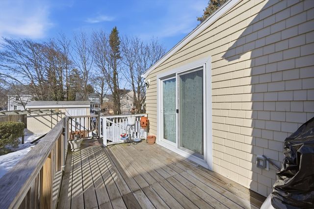 70 Wyman St, Lynn, MA 01905