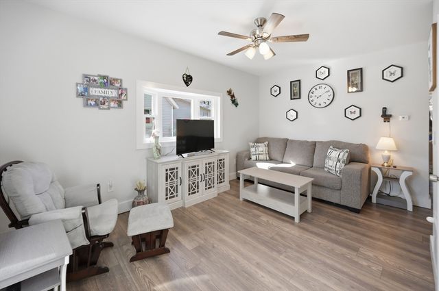 70 Wyman St, Lynn, MA 01905